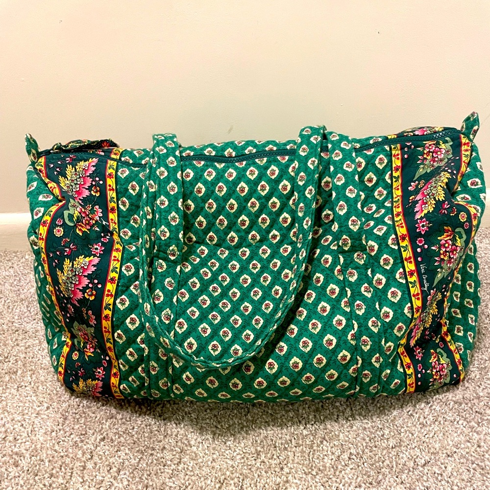 Beautiful Vera Bradley Large Green Duffle Travel Bag. Very Spacious!